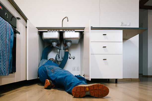 Professional Leak Detection technician working in New Braunfels, TX